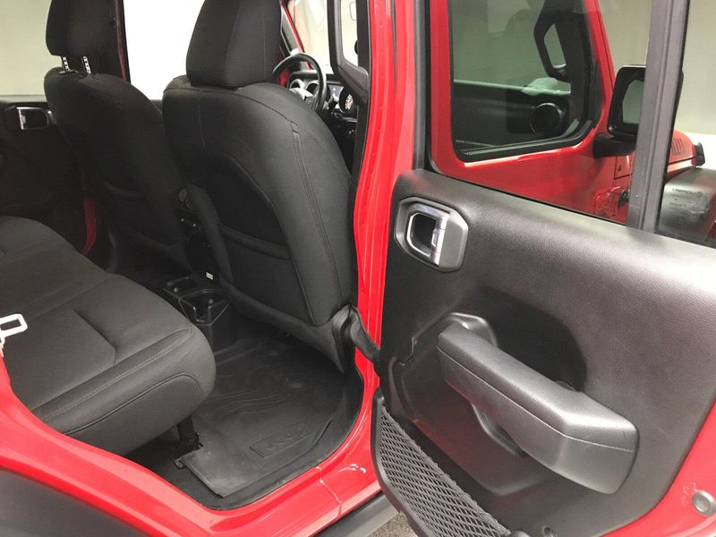 2022 Jeep Wrangler Unlimited WillysImage 20