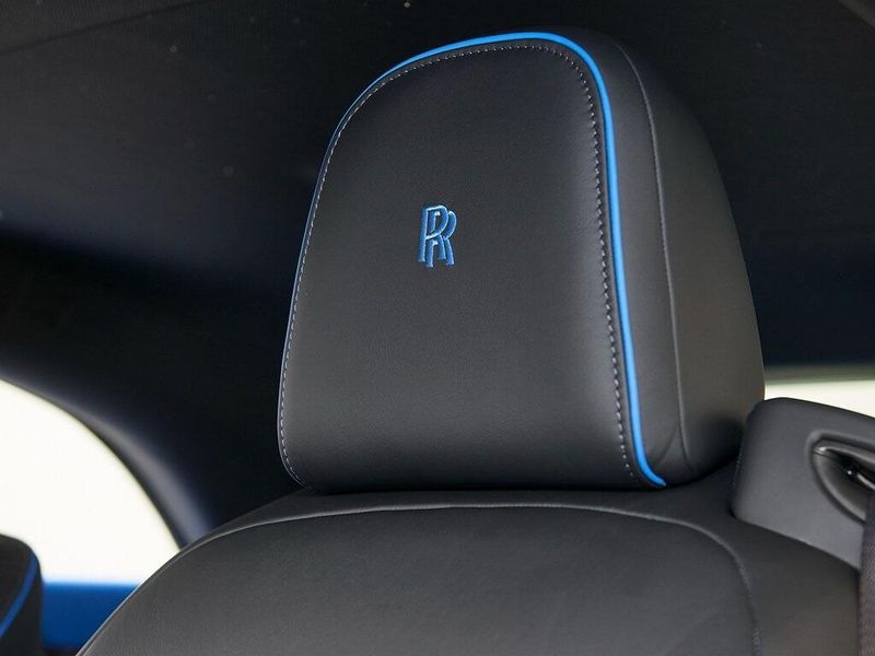 2025 Rolls-Royce Spectre Image 12