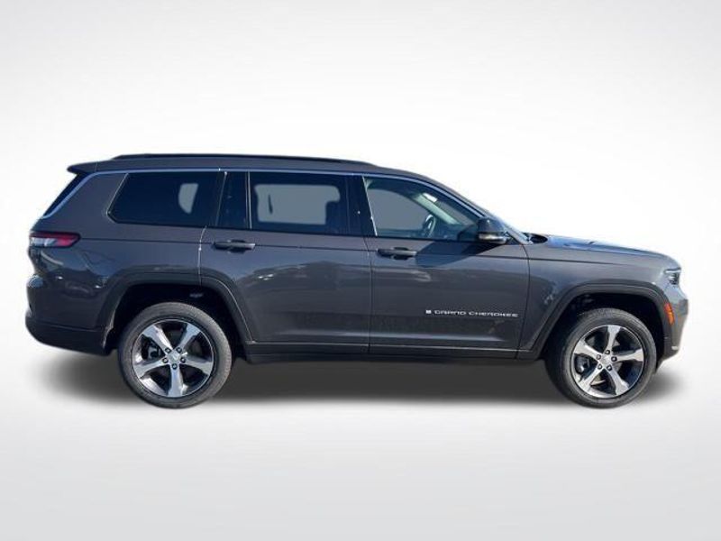 2025 Jeep Grand Cherokee L Limited 4x4