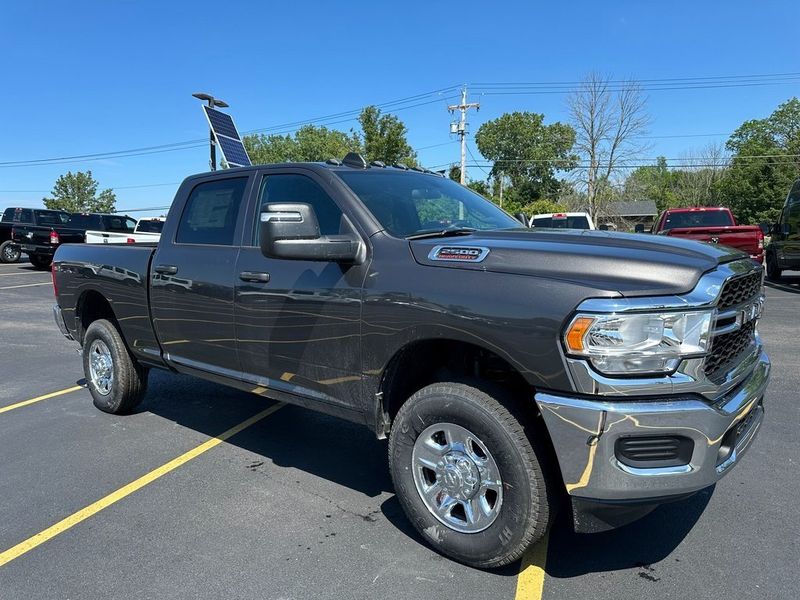 2024 RAM 2500 Tradesman Crew Cab 4x4 6