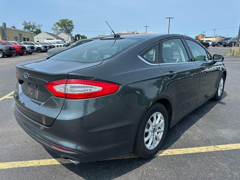 2015 Ford Fusion SImage 11