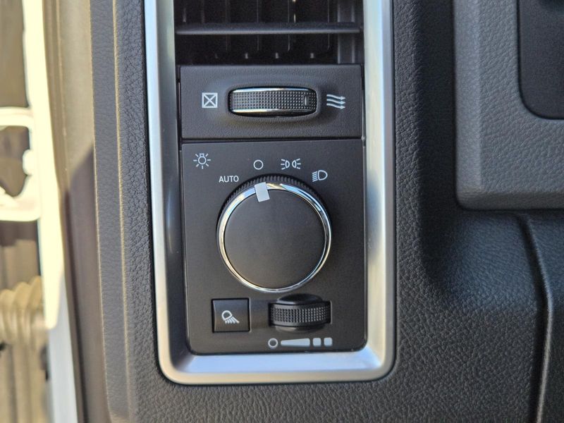 Used 2017 RAM 1500 SLT 4x2 Quad Cab 6'4 Box