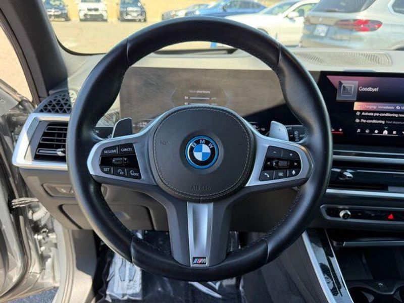 Used 2024 BMW X5 xDrive50eImage 23