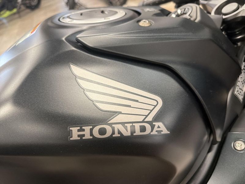 New 2026 Honda CBR650R E-CLUTCH Image 26