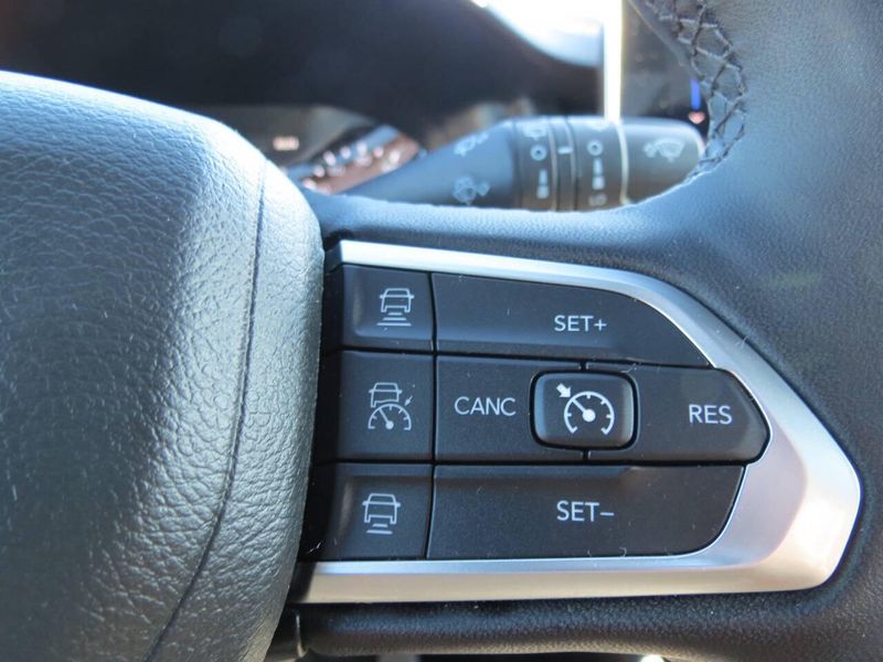 Used 2024 Jeep Compass Limited 4x4 4dr SUVImage 19