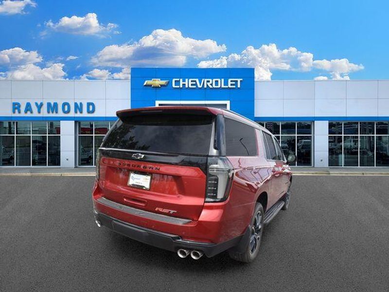 New 2026 Chevrolet Suburban RSTImage 4