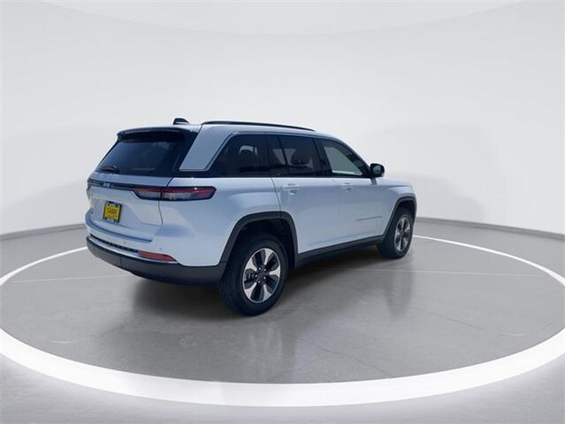 2024 Jeep Grand Cherokee 4xeImage 8
