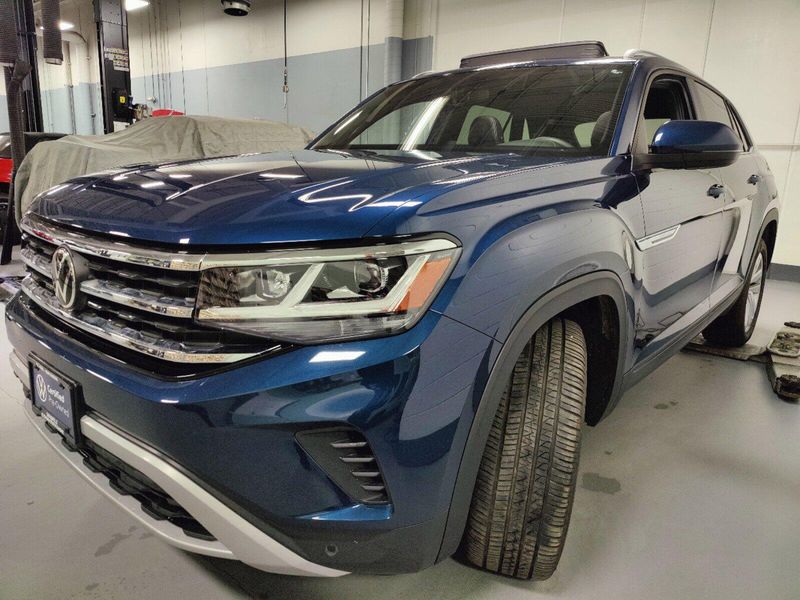 2023 Volkswagen Atlas Cross Sport V6 SE w/Technology/SunroofImage 9