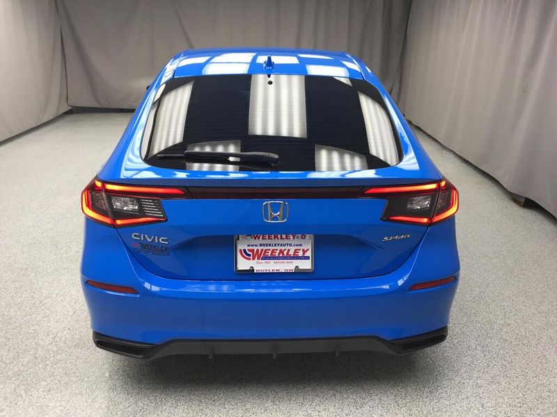 Used 2022 Honda Civic Hatchback SportImage 3