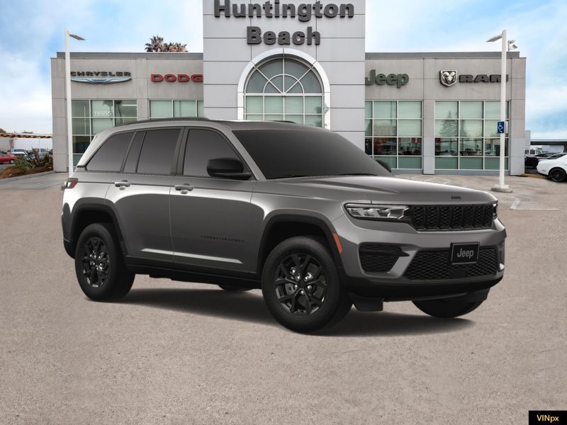 2025 Jeep Grand Cherokee Altitude X 4x2Image 11