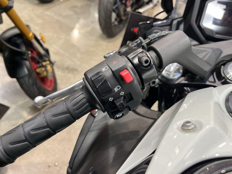 Used 2022 Kawasaki Ninja 650 Base Image 10