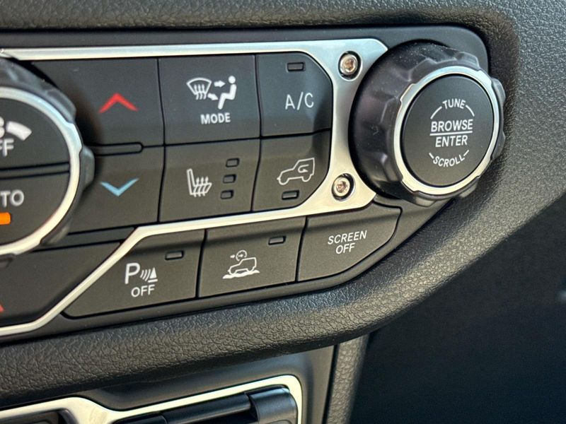 New 2026 Jeep Wrangler 4-door 85th Anniversary Edition
