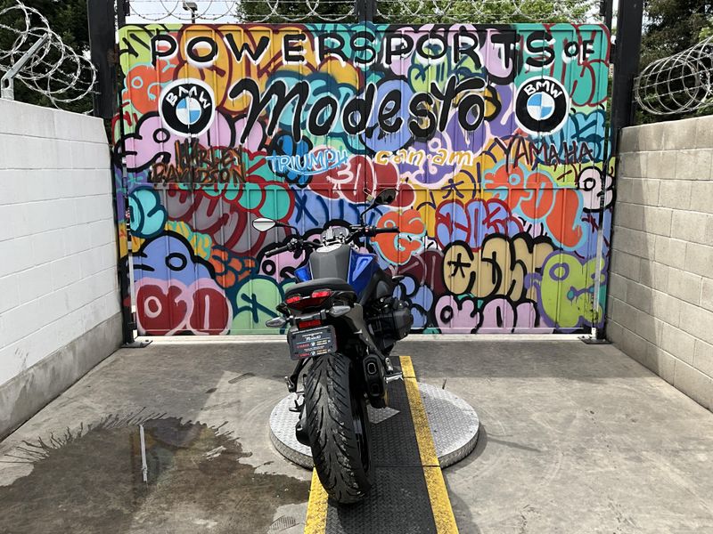 New 2026 BMW R 1300 R Image 6