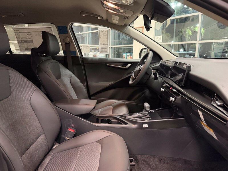 New 2027 Kia Niro LXImage 20