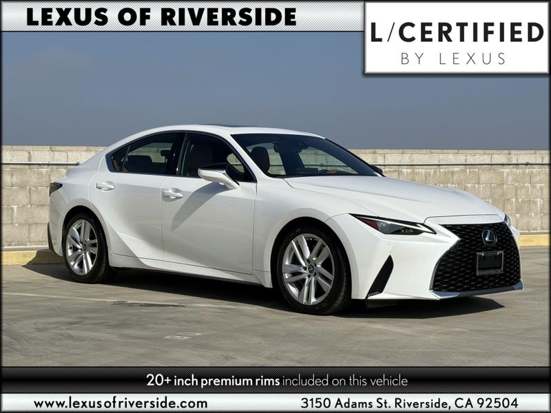 Used 2024 Lexus IS 300Image 1