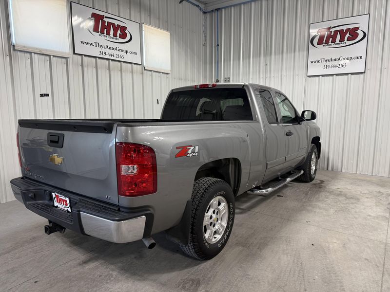 Used 2007 Chevrolet Silverado 1500 LT w/1LTImage 3