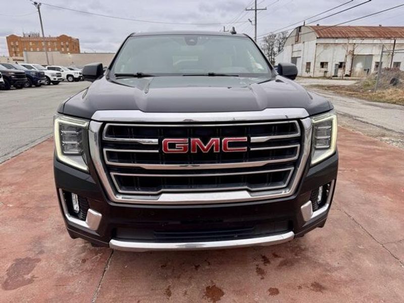 2021 Gmc Yukon SLT photo 2