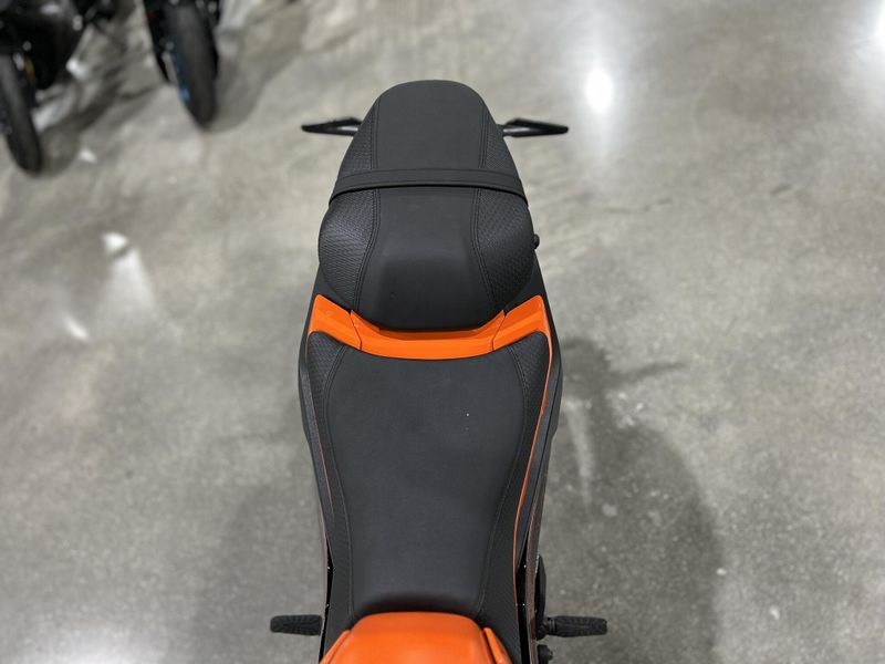 New 2025 KTM 390 DUKE Image 9