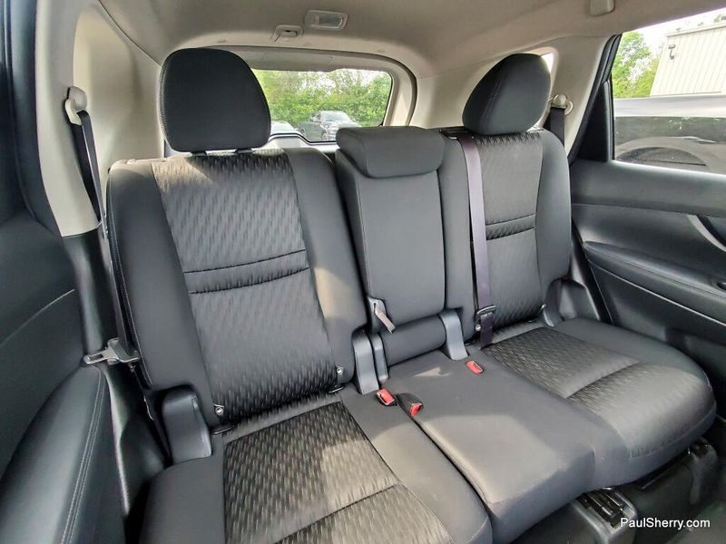 Used 2020 Nissan Rogue SV