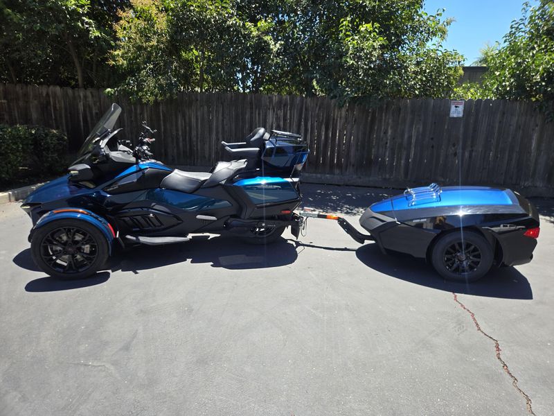 Used 2023 Can-Am SPYDER 1330 LIMITED WITH TRAILER Image 7