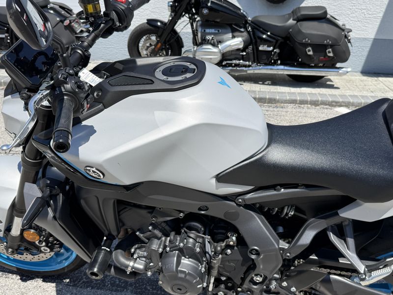 2025 Yamaha MT-09