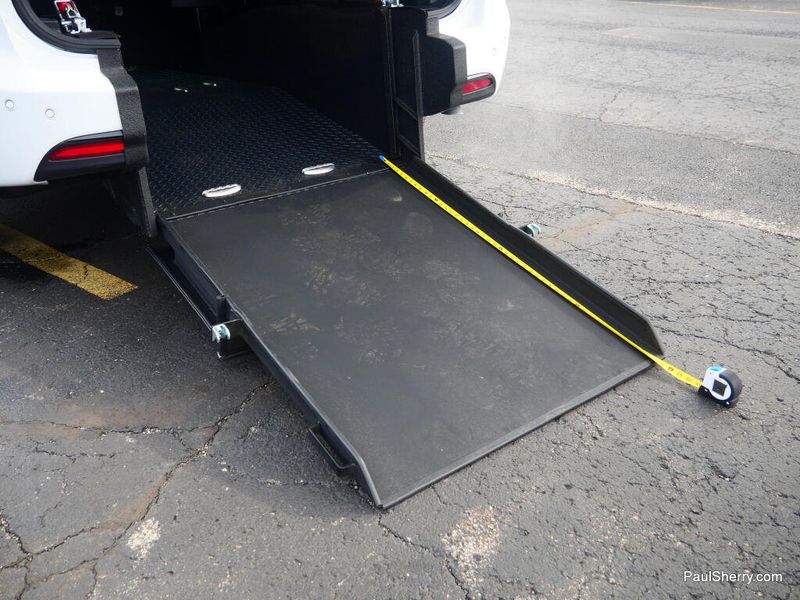 New 2026 Chrysler Voyager LX