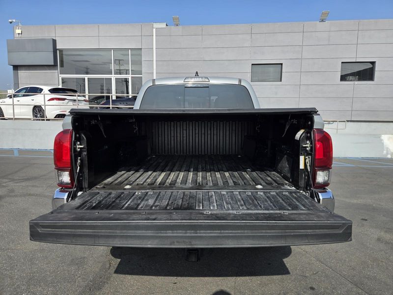 Used 2020 Toyota Tacoma SR5 Double Cab 5' Bed V6 AT (Natl)