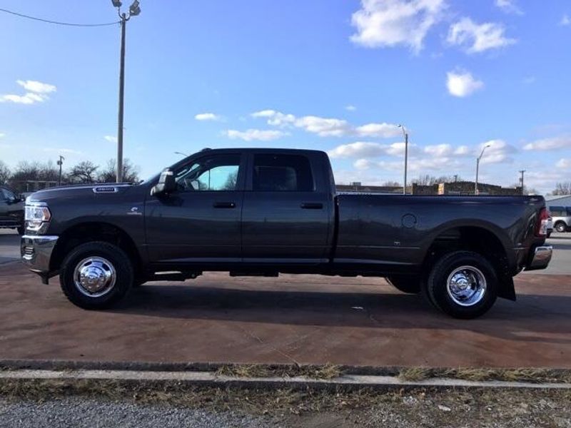 2024 RAM 3500 Tradesman Crew Cab 4x4 8