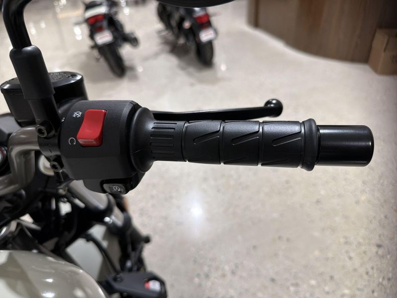 New 2026 Kawasaki ELIMINATOR ABS Image 24