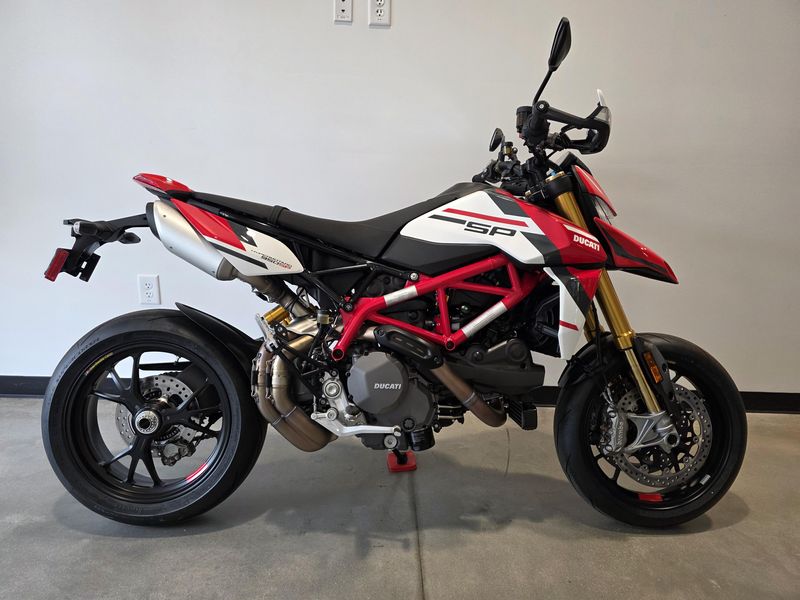 2025 Ducati Hypermotard 950 SP