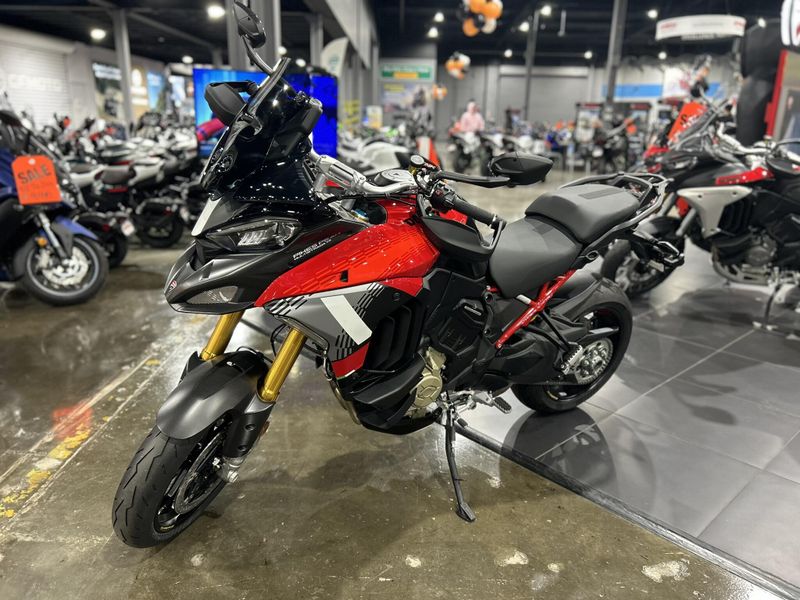 New 2026 Ducati MULTISTRADA V4 PIKES PEAK Image 6
