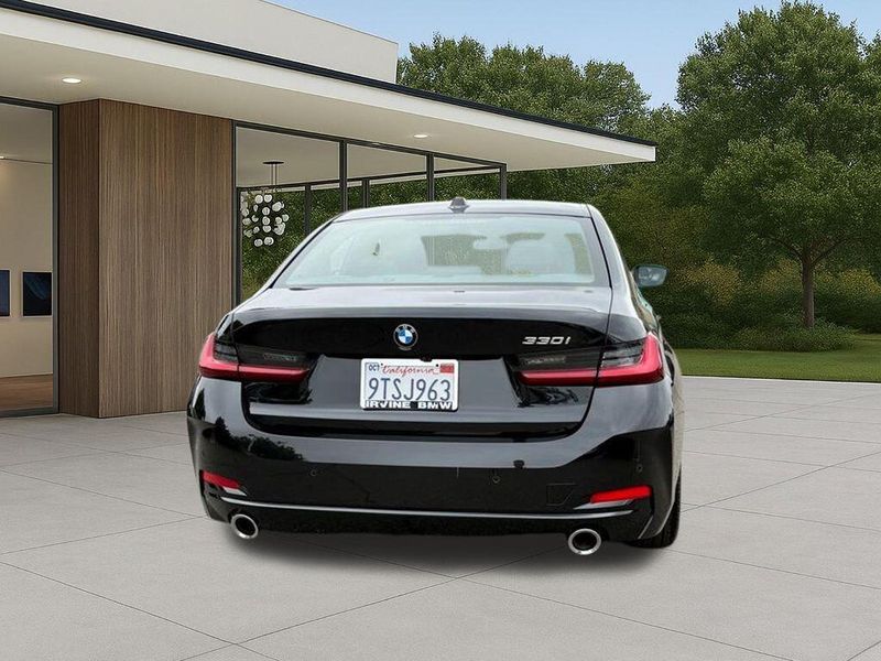 Used 2025 BMW 3 Series 330iImage 9
