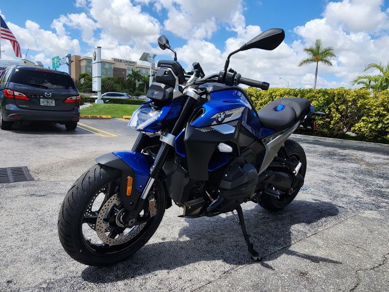 2026 BMW R 1300 RImage 3