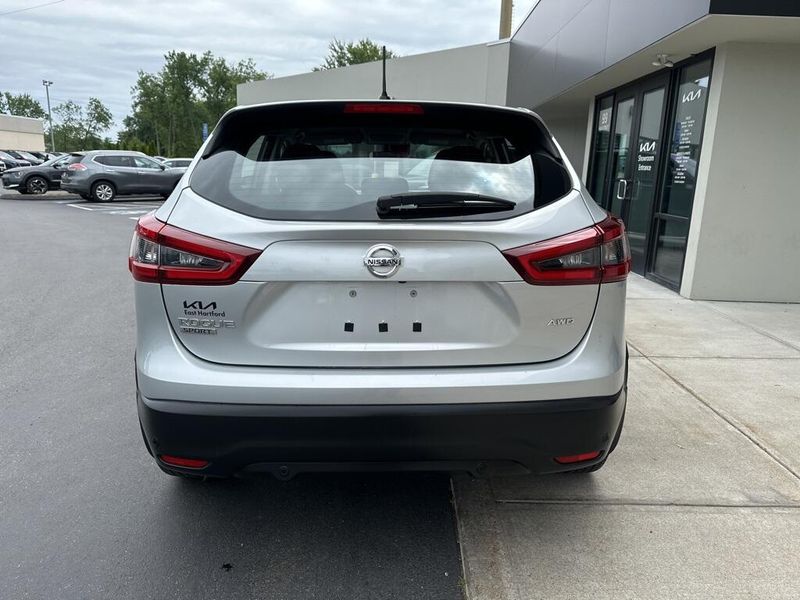 2022 Nissan Rogue Sport SImage 6
