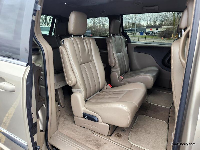Used 2014 Chrysler Town & Country Touring