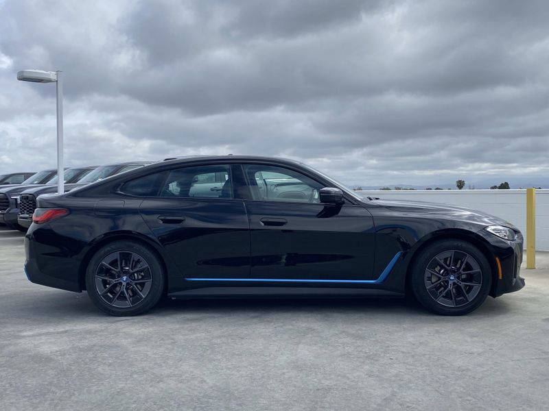 2023 BMW i4 eDrive40Image 3