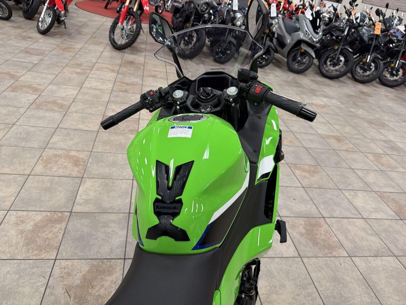 New 2026 Kawasaki NINJA 500 SE ABS Image 23