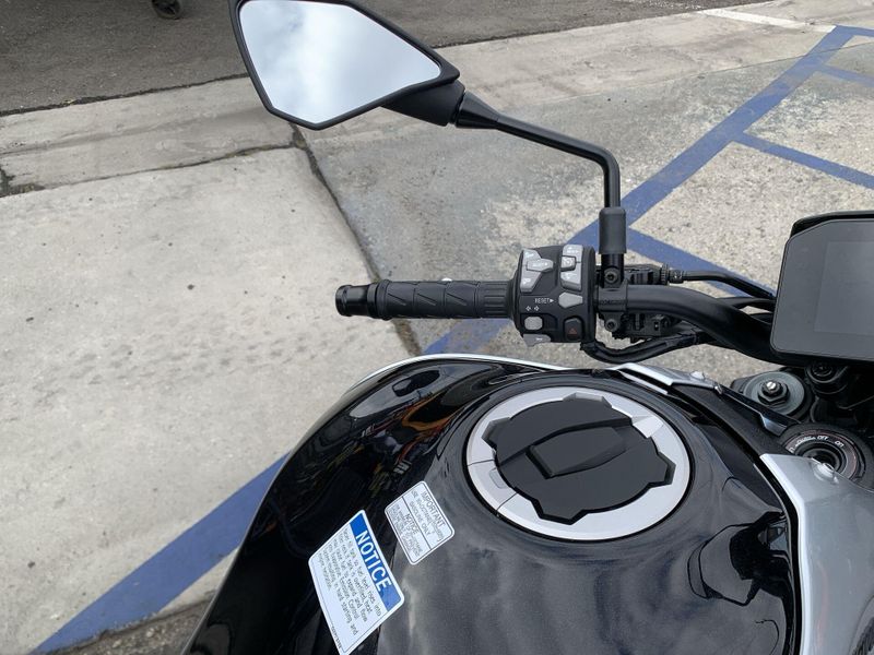 New 2025 Kawasaki Z900 ABS Image 16