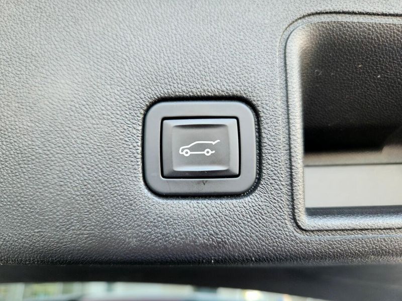 Used 2019 GMC Terrain SLT