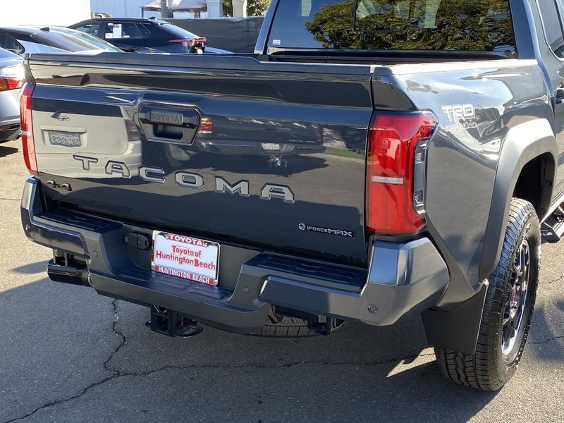 2024 Toyota Tacoma TRD Off Road HybridImage 4