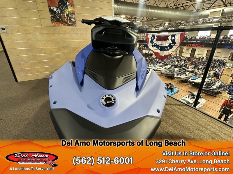 2024 Sea-Doo SPARK FOR 3 CONVENIENCE PACKAGE Image 12