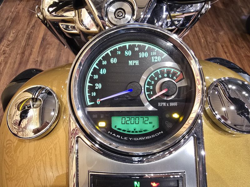 Used 2017 Harley-Davidson FLHR Road King Image 8