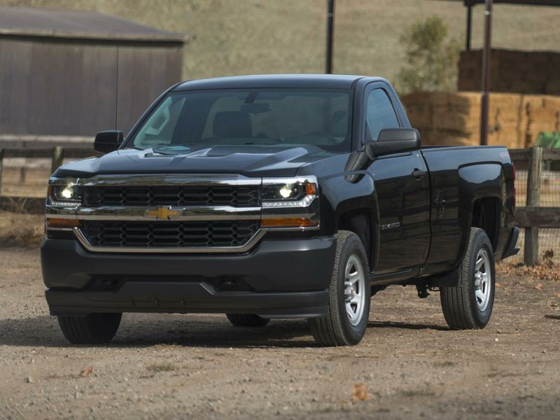 2018 Chevrolet Silverado 1500 LTImage 1