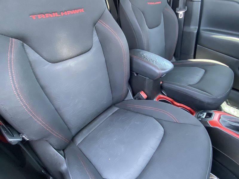 2017 Jeep Renegade Image 11