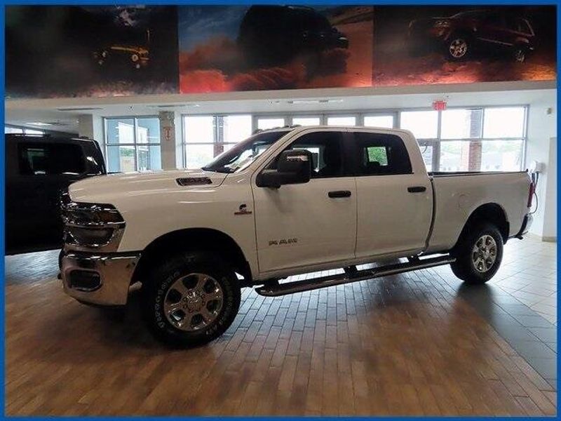 2025 RAM 3500 Big HornImage 1
