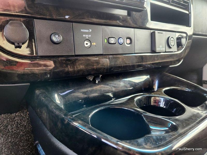 2023 Chevrolet Express Image 52