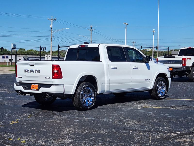 New 2027 RAM 1500 Big Horn Crew Cab 4x4 5'7' Box