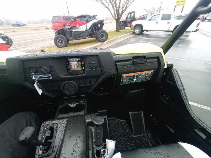 2025 Kawasaki TERYX4 