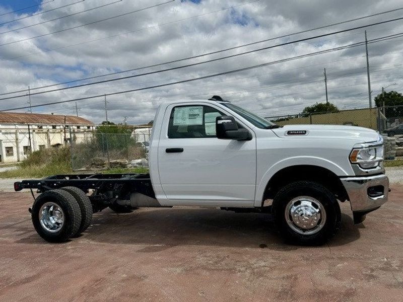 2024 RAM 3500 Tradesman Chassis Regular Cab 4x4 60