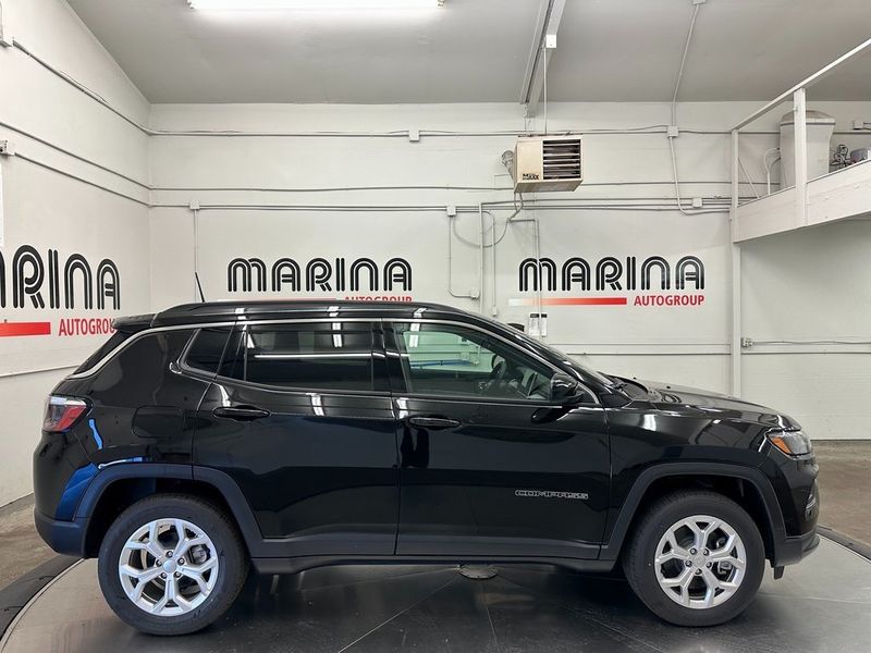 2024 Jeep Compass Latitude 4x4Image 4